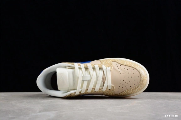 DZ4853-200 Nike Bagel Sesame Low Dunk Montreal 0731
